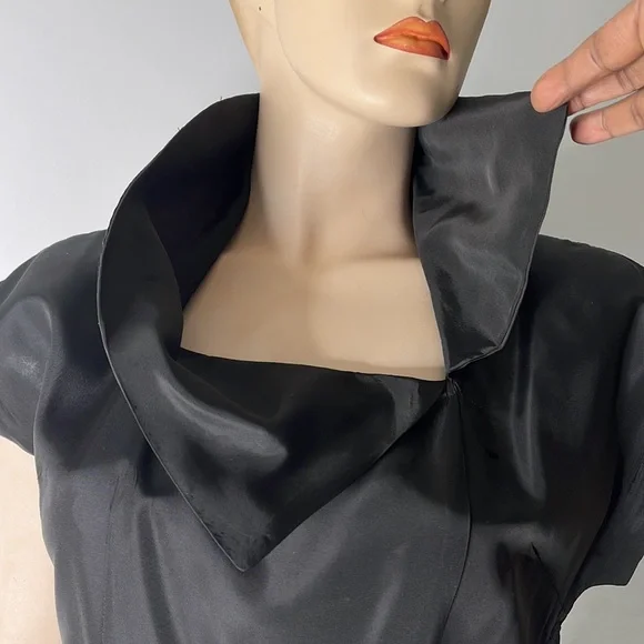 1950sBlack Taffeta Dress with Front Bow